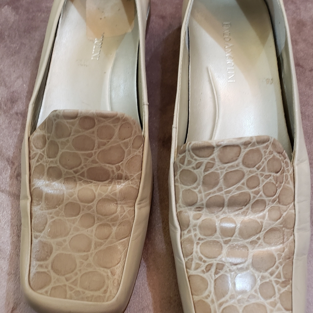 Gator Print Flats View 3